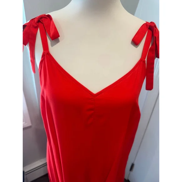 Vince Camuto NWT | Red V-Neck Tie-Shoulder Asymmetric Jumpsuit | Size S - Picture 6 of 12